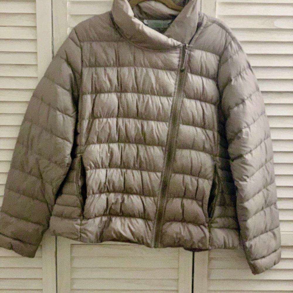 Athleta Women's Puffer Jacket - Light Brown